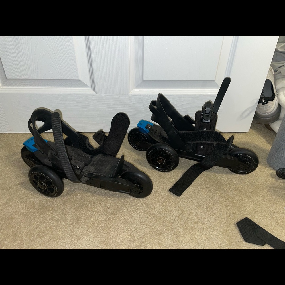 CARDIFF S2 Unisex Adjustable skates, Step Strap Adult and Child